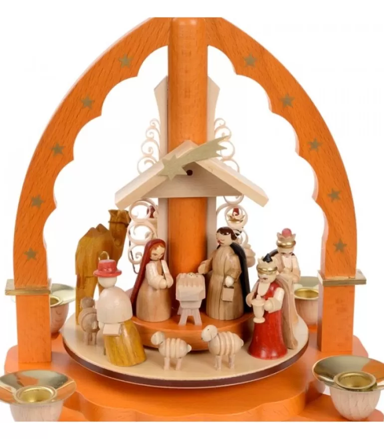 Best Pyramide De Noël Allemande Avec Une Arche Couleur Ocre Pyramides De Noël Allemandes