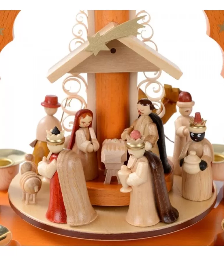 Best Pyramide De Noël Allemande Avec Une Arche Couleur Ocre Pyramides De Noël Allemandes