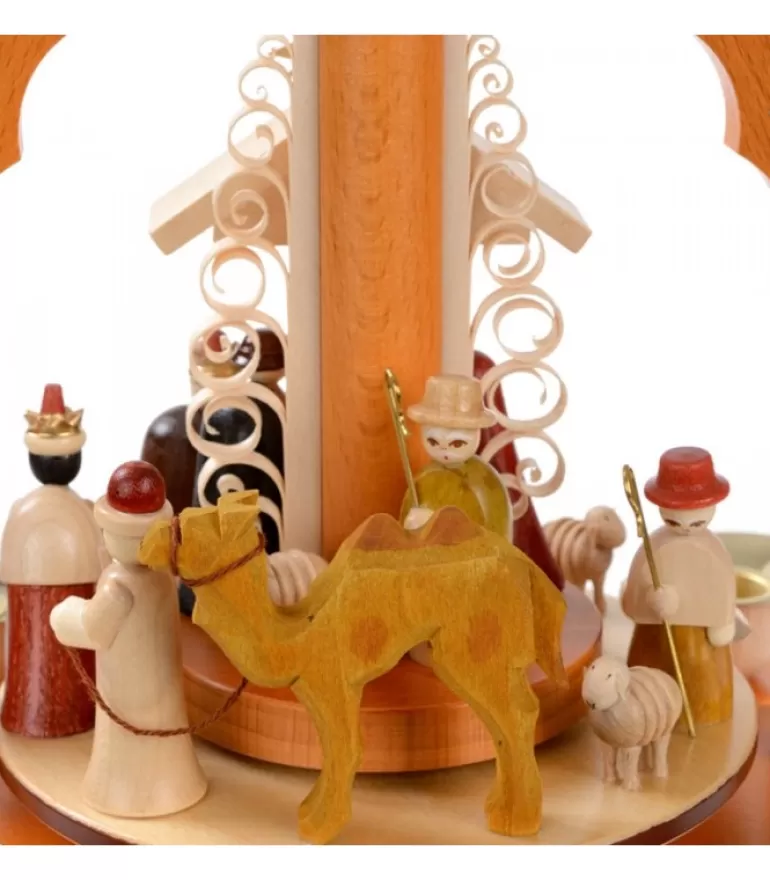 Best Pyramide De Noël Allemande Avec Une Arche Couleur Ocre Pyramides De Noël Allemandes